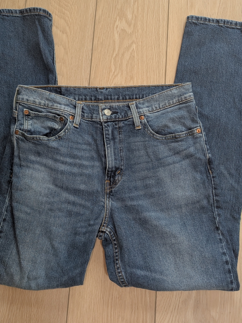Levi's 511 Men's Medium Blue Straight-Leg Jeans
